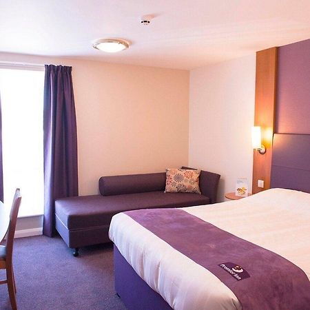 Premier Inn Burnley Extérieur photo