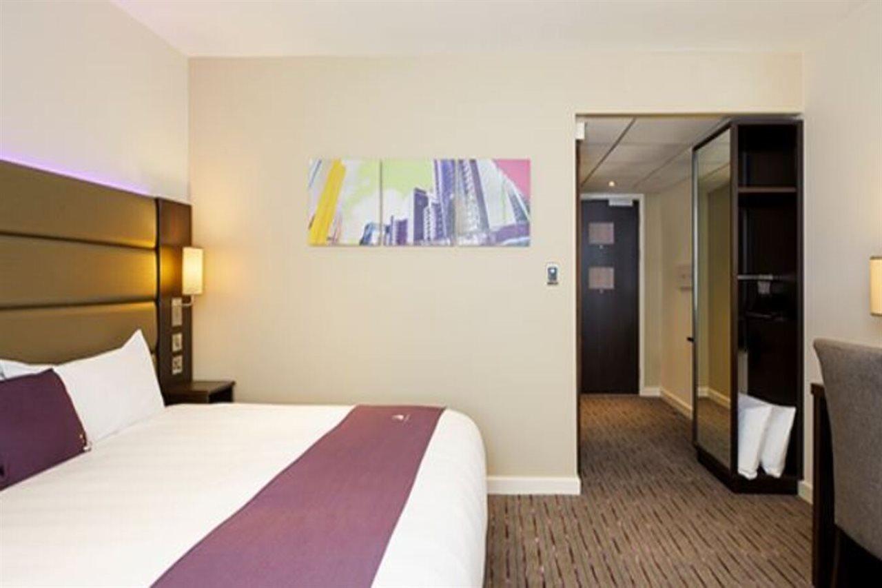 Premier Inn Burnley Extérieur photo