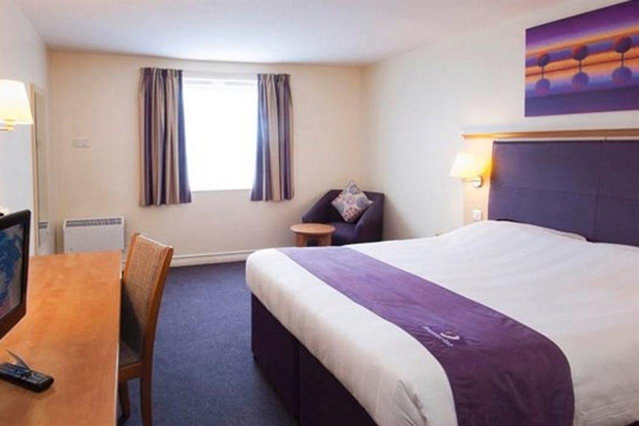 Premier Inn Burnley Extérieur photo